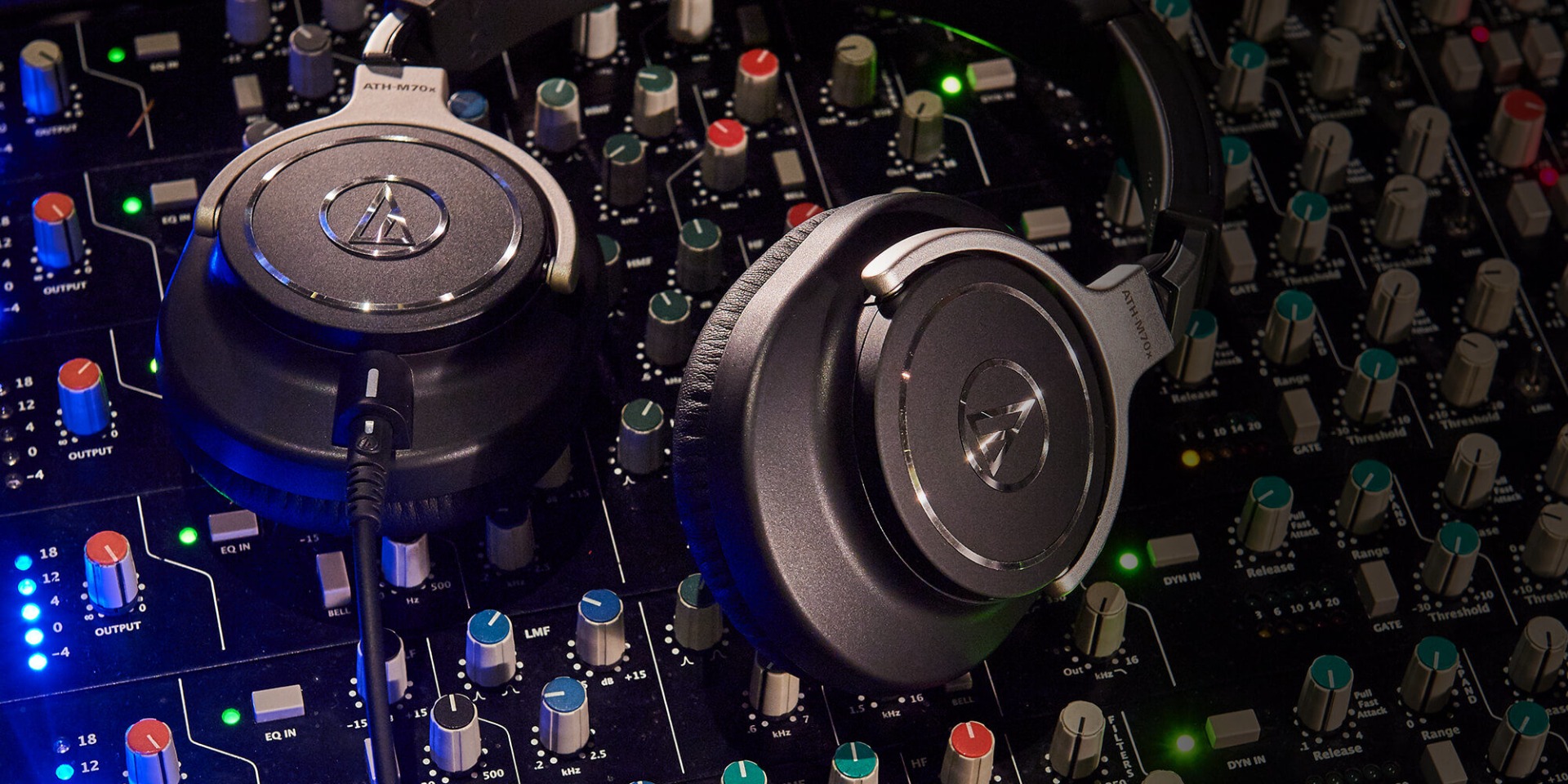 Audio Technica ATH-M70x Headphone,Monitor,หูฟังครอบหู,หูฟังมอนิเตอร์,หูฟังเอนจิเนียร์,Audio Mixing,หูฟัง Mixing,professional studio monitor headphones