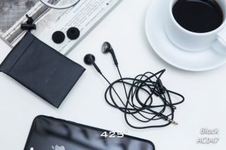 Remax RM303 Earbud Headphone ( หูฟัง Smalltalk )