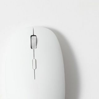 Pout Hands4 Wireless Charging Mouse - White (เมาส์ไร้สาย)