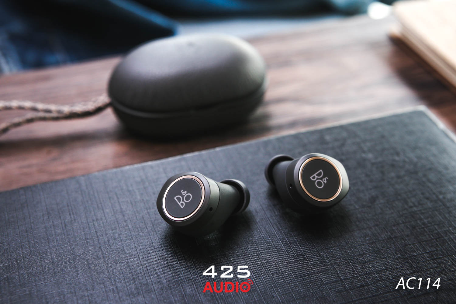 b&o-beoplay-e8-true-wireless-bluetooth-earphone-headphone